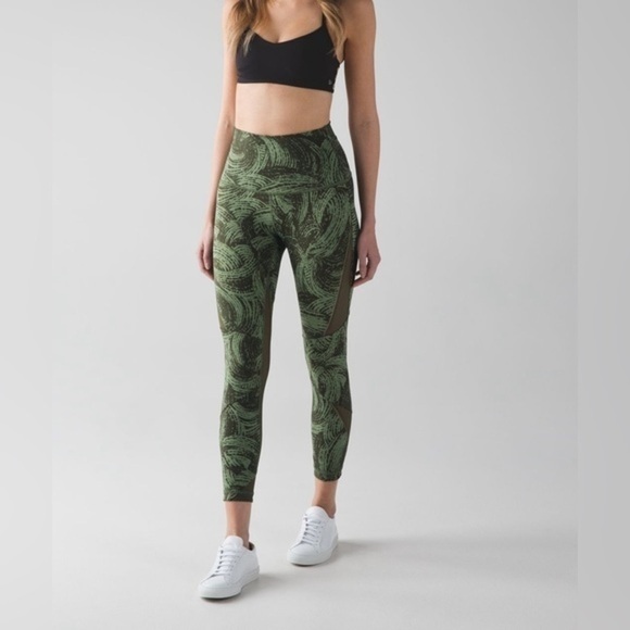 Lululemon Highest Times Pant Special Edition  Wanderlust - Picture 1 of 9